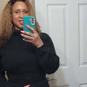 Meet your Posher, Selena